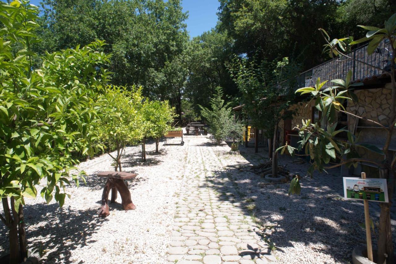 Residenza Lombardi Hostal Ascea Exterior foto