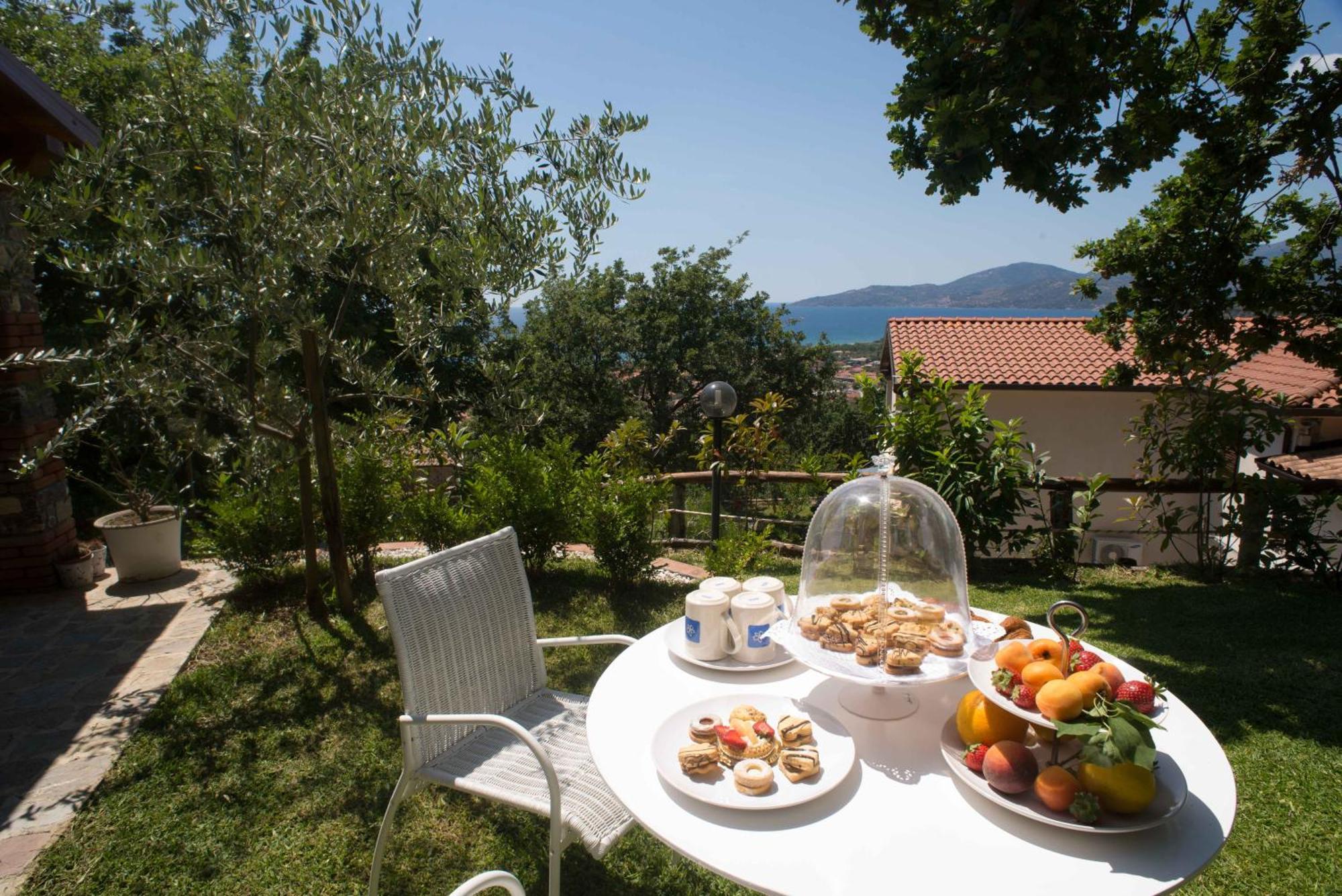 Residenza Lombardi Hostal Ascea Exterior foto